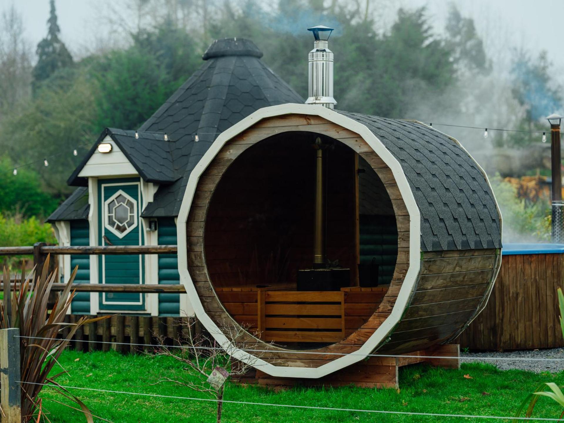 Вилла Sunset Retreats The Shire Ombersley Экстерьер фото