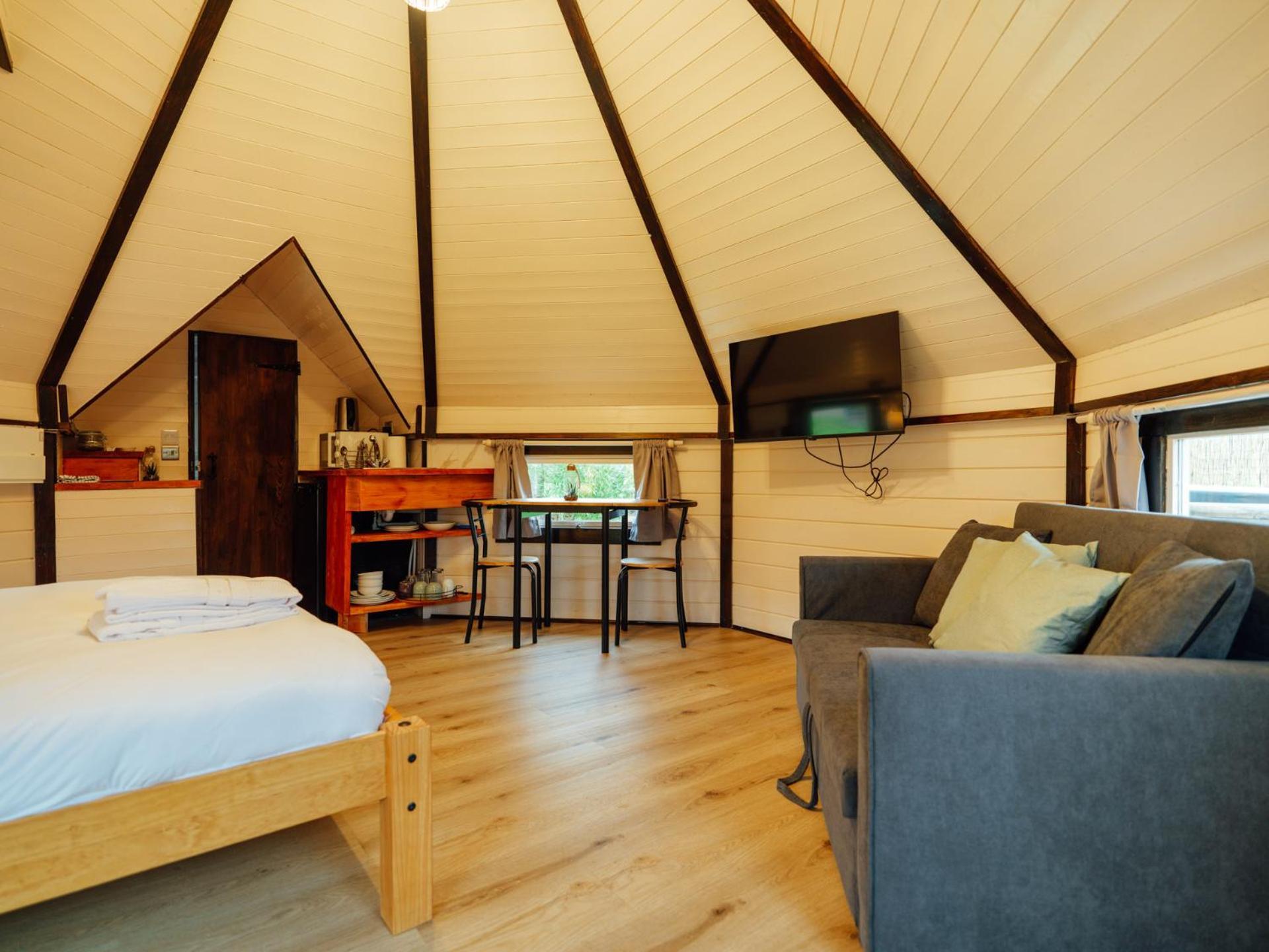 Вилла Sunset Retreats The Shire Ombersley Экстерьер фото